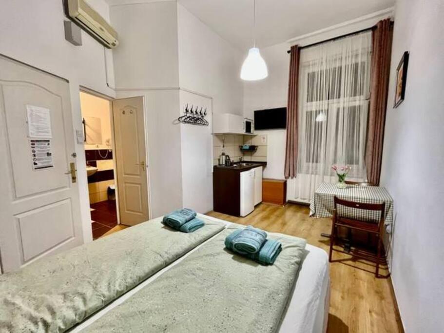 A13 Parliament Sunflower Cozy Apartment Boedapest Buitenkant foto